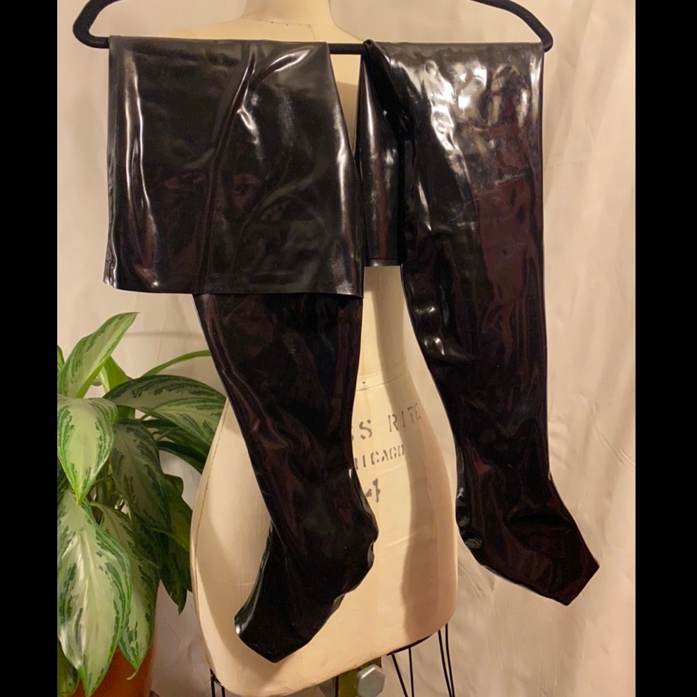 LATEX stockings thigh high black rubber open toe
